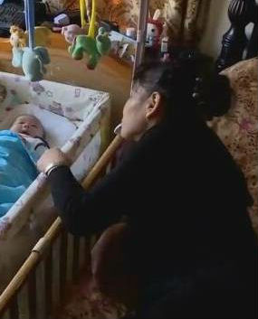 日本纪录片《中国老漂族：大城市中努力的祖父母 Asia.Insight.2017.China》高清下载-八六三纪录片资源网