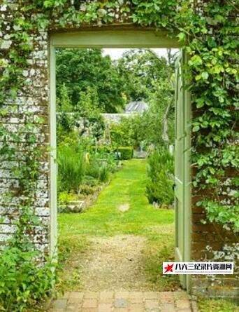 英国纪录片《英伦花园的一年 A Year in an English Garden Flicker Pulse》高清下载-八六三纪录片资源网