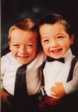 英国纪录片《侏儒的大爱 Big Love 2017》高清下载-八六三纪录片资源网